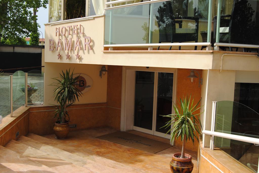 Hotel Bamar Пинарелла Экстерьер фото